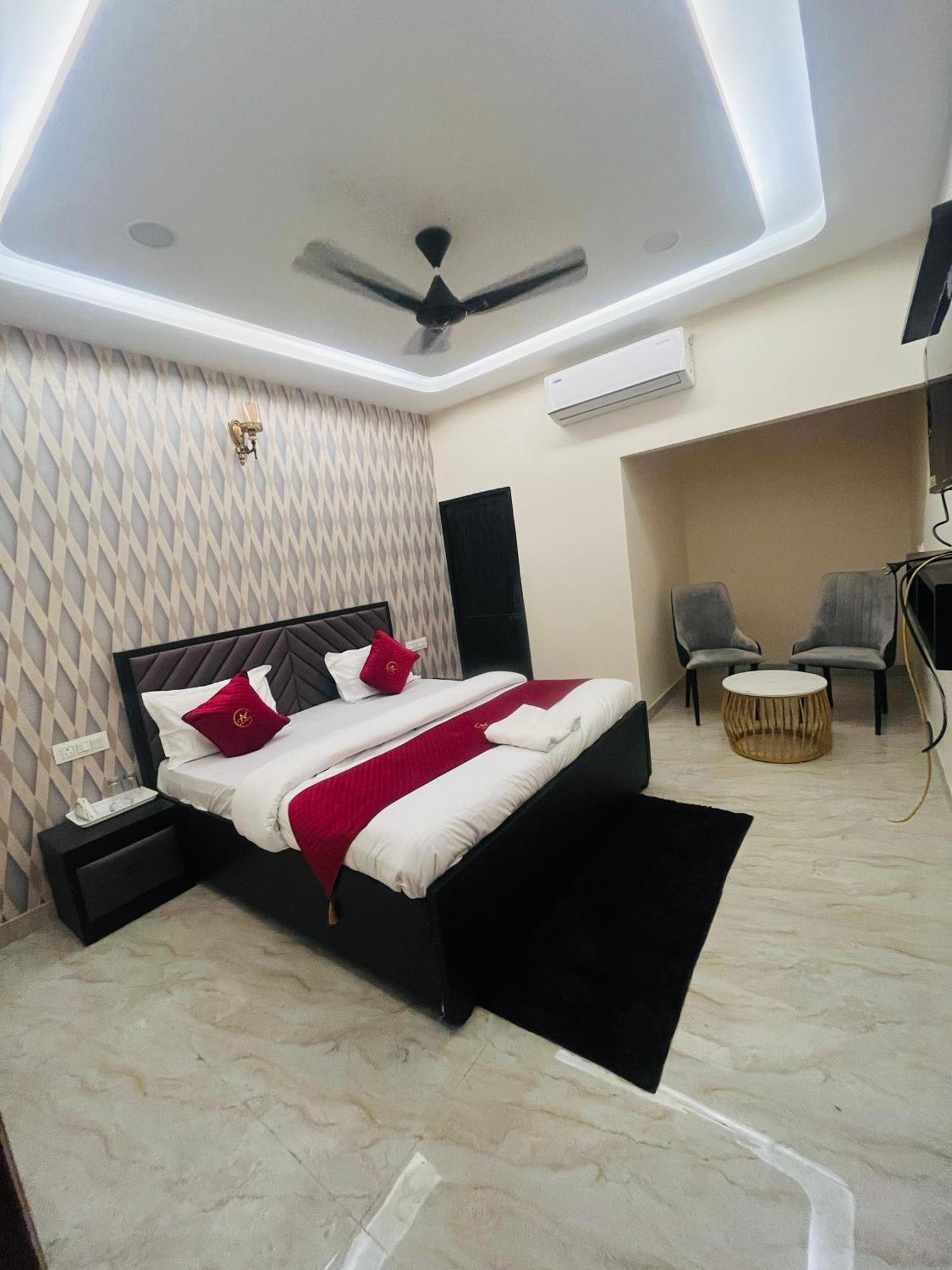 Hotel Royal A Лудяна Екстериор снимка